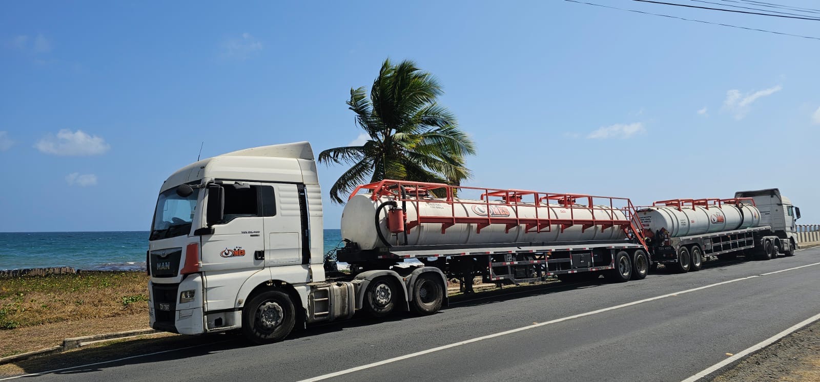 Oil Mop vacuum tanker and trailer operating on the Trinidad coast